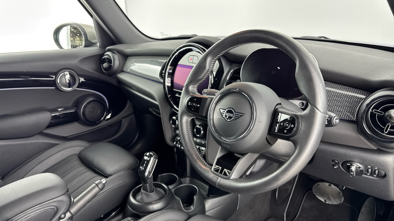 MINI Hatchback 1.5 Cooper Exclusive Premium 5dr Auto Petrol Hatchback